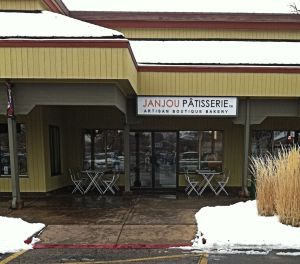 09Jan2013_1b_Janjou-Patisserie_Front-Sign