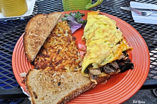 Miss Donna said to try the omelet that the Chef makes a good one. Yes he does. Just look at this one and make one from many fillings. You choose.