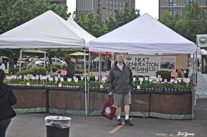04May2013_1_New-Boise-Market_Booths