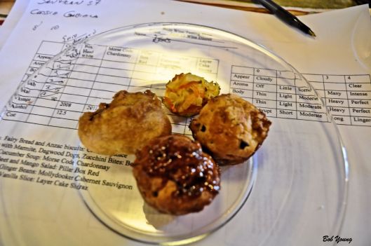 Quiche with Marmite Dgwood Dogs Zuchinni Bites 2008 Box Head White 12.5% alc. not a bad wine and went fairly well with this appetizer. A  little light. [17] $15.00