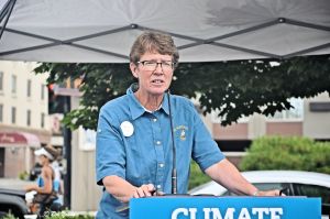 Janie Burns, owner of Meadow Lark Farms in Nampa, Idaho, and on the Bord of Directors of the market, addresses the crowd. She states that, "95% of the produce sold statewide is shipped in." Let's change that .... let's support the Saturday Farmer's Markets that are sprouting up (pun intended!) statewide and nationwide. Think Local