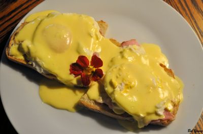 25Sept2013_1_Captains-Shack_Hollandaise-Breakfast_Terrell-Recipe
