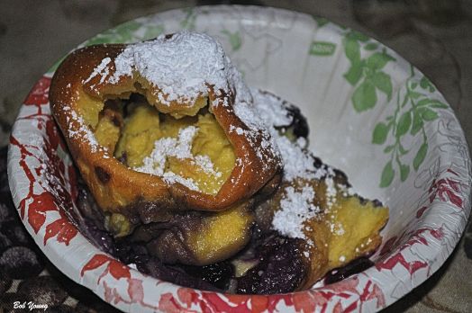 Here they are with confectioners' sugar on them.