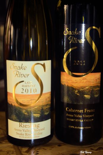 Snake River Winery offered wines with the dinner and beer was also available from Woodland Empire Brewery.