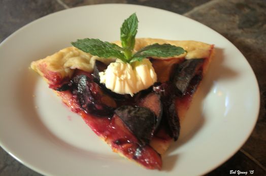 Hopefully you will end up with a plate like this. Add the Mint Sprig and a little Mascarpone Cheese. 