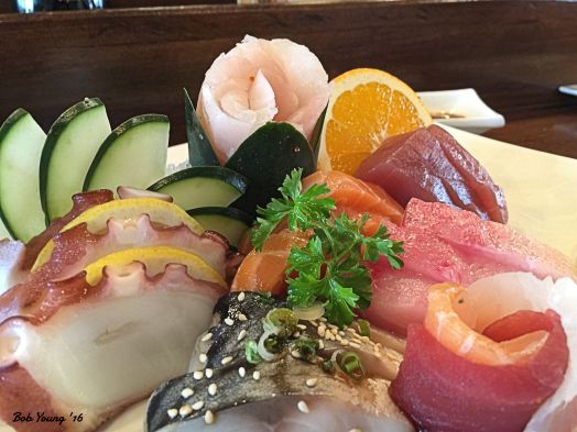 I had this Sashimi Deluxe, 18 pieces of pure delight. Mackerel (Saba), Octopus (Tako), Salmon (Sake), Albacore Tuna (Shiro Maguro) served with Cucumber, Diakon and Shaved Ginger and Wasabi.